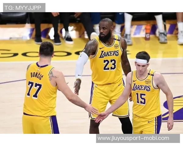 明日湖人客场挑战太阳克莱伯里夫斯与布朗尼因伤缺阵影响战局