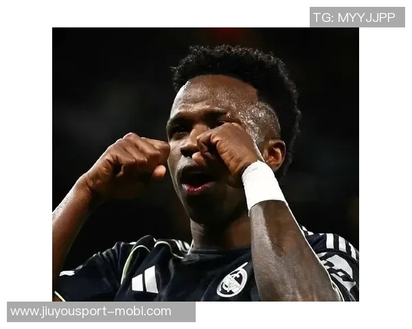 罗马诺透露B席明夏离开曼城概率高但转会尤文尚需时日 罗马诺透露B席明夏离开曼城概率高但转会尤文尚需时日